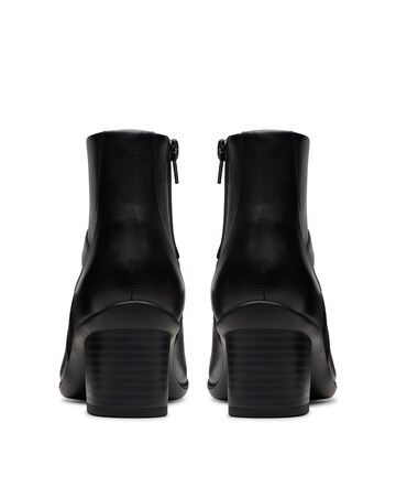 Clarks Leather Shaya Heeled Ankle Boot - Wide Fit (E)