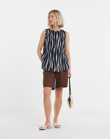 Printed Linen Mix Pleated Shell Top