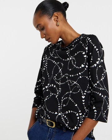 Heart Print Longline Curved Hem 3/4 Sleeve Top