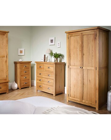 Woburn 4 + 3 Chest