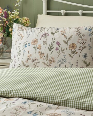 D & D Meadow Floral Duvet Cover Set