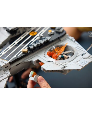LEGO Marvel S.H.I.E.L.D. Helicarrier 76354