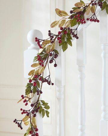 Mixed Berry Red Stem and Leaves Garland