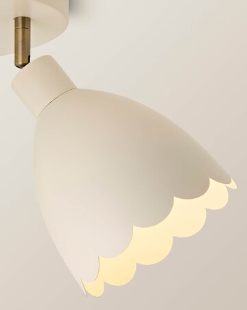 ValueLights Millie Scallop 3 Way Spotlight