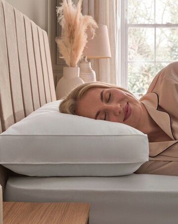 Silentnight Hotel Collection Luxe Cotton Box Pillow