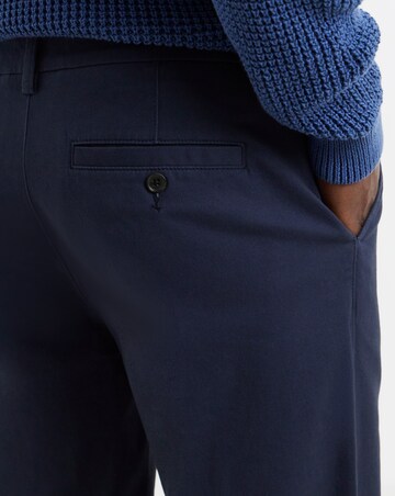 Straight Fit Chino