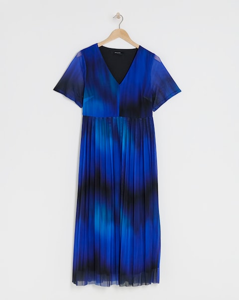 Short Sleeve Pleated Mesh Dress