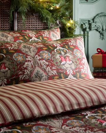 Laurence Llewelyn-Bowen Festive Robin Duvet Cover Set