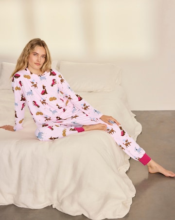 Chelsea Peers Classic Long Sleeve Crew Neck Cat Print Pyjama Set