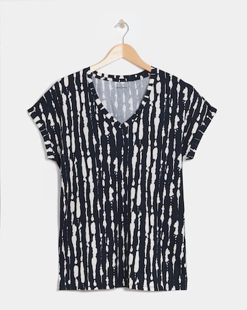 Pure Cotton The V Neck Printed T-Shirt