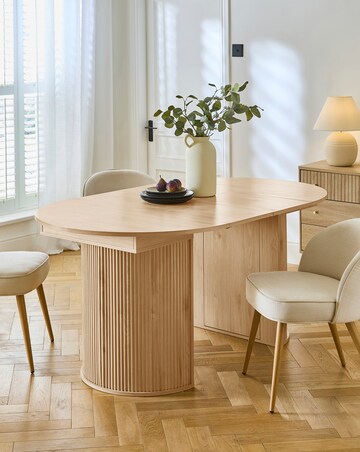 Leighton Extendable Oval Dining Table