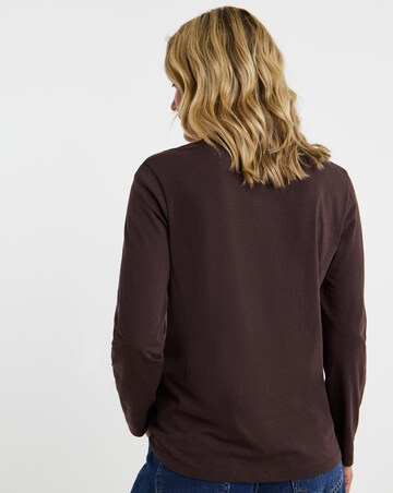 Chocolate V-Neck Long Sleeve T-Shirt
