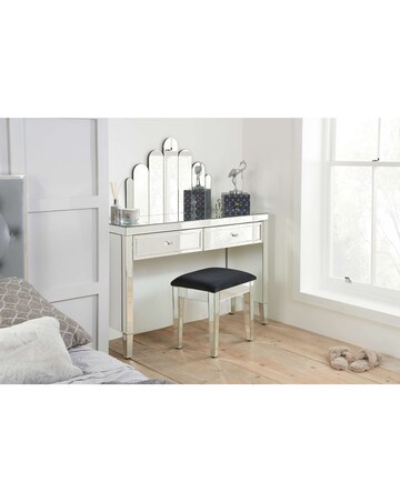 Valencia Stool