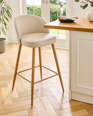Emilie Barstool