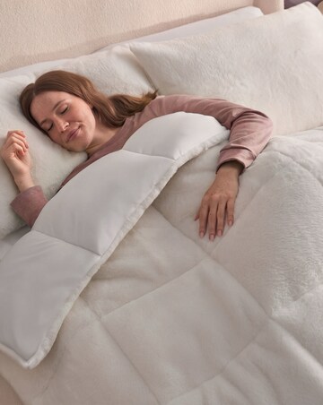 Silentnight Coverless Faux Fur 10.5 Tog Duvet