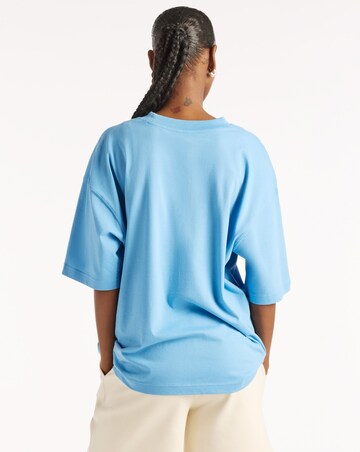 New Balance Oversized Graphic T-Shirt