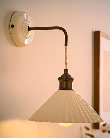 ValueLights Burford Ceramic Ribbed Adjustable Wall Light