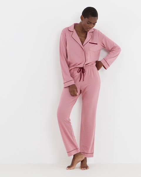 Pretty Secrets Contrast Piping Revere Pyjama Set
