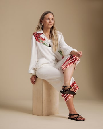 Julipa Longline Printed Linen Shirt