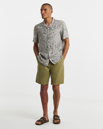 Revere Collar Short Sleeve Shirt