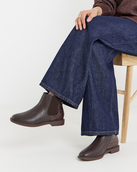 Helina Classic Ankle Chelsea Boots - Wide Fit (E)