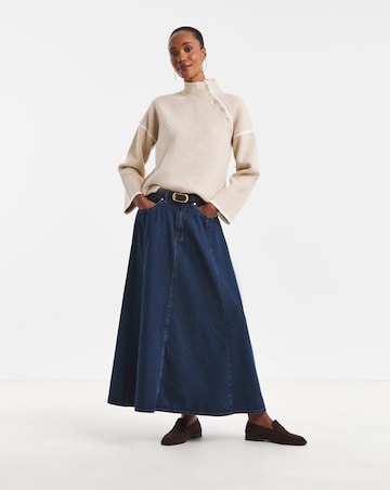 Contrast Jumper with Buttom Detail