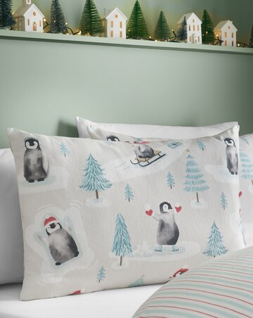 Catherine Lansfield Brushed Christmas Penguins Duvet Cover Set