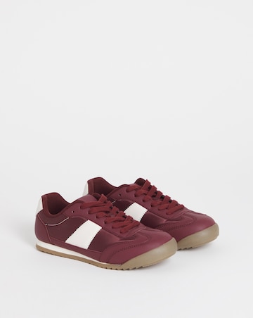 Storm Classic Retro Trainer - Wide Fit (E)