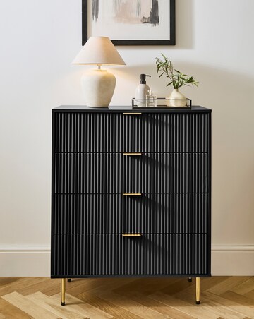 Fernley Small Chest