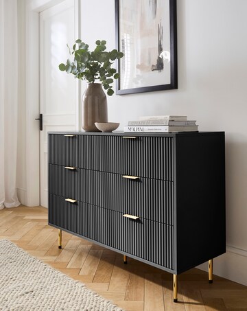 Fernley Large Chest