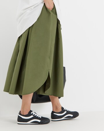 Tesoro Retro Slimline Trainer - Wide Fit (E)