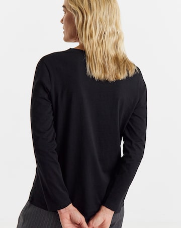Black V-Neck Long Sleeve T-Shirt