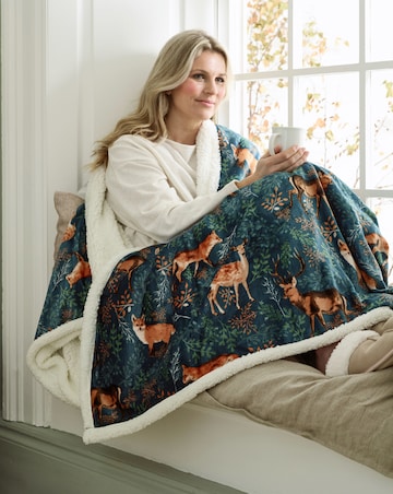 Fox and Deer Printed Fleece Heated Throw