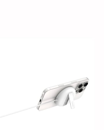 Belkin BoostCharge 15W Qi2 Magnetic Wireless Charging Pad with Kickstand - White