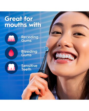 Oral-B iO3 Matt Black & Ice Blue