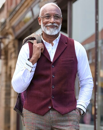 Joe Browns Opulent Cord Waistcoat - Merlot