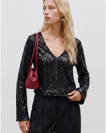 Vero Moda Clarisa V-Neck 2-Way Sequin Top