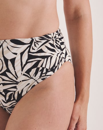 MAGISCULPT Medium Control 2 Pack Classic Bikini Bottoms