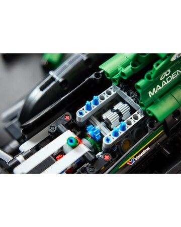 LEGO? Technic? Aston Martin Aramco AMR25 F1? Car 42240