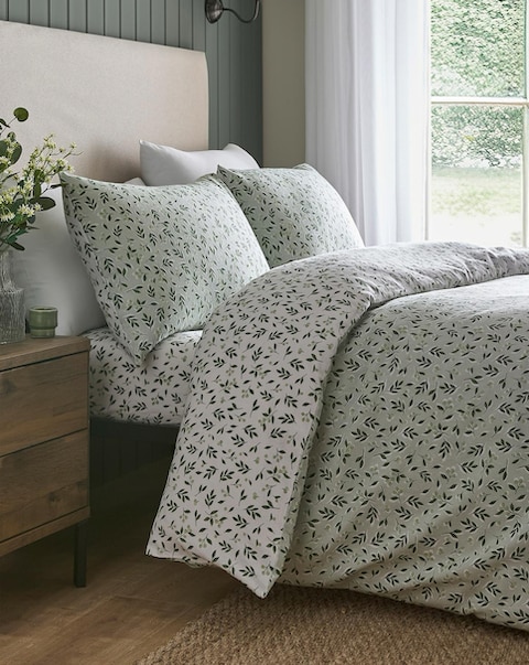 D & D Falling Leaf Duvet Cover Set