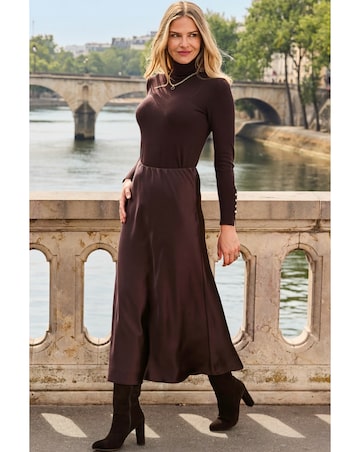 Sosandar Satin Slip Skirt
