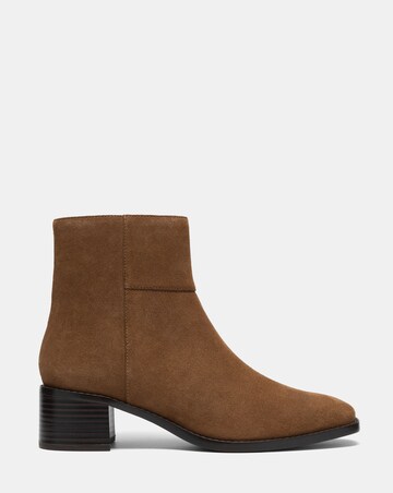 Clarks Suede Wrenn Heeled Ankle Boot - Standard Fit (D)