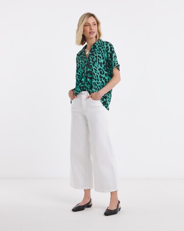 Green Animal Print Collar Detail Short Sleeve Popover Blouse