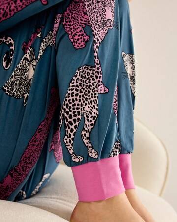 Chelsea Peers Classic Long Sleeve Crew Neck Leopard Pyjama Set