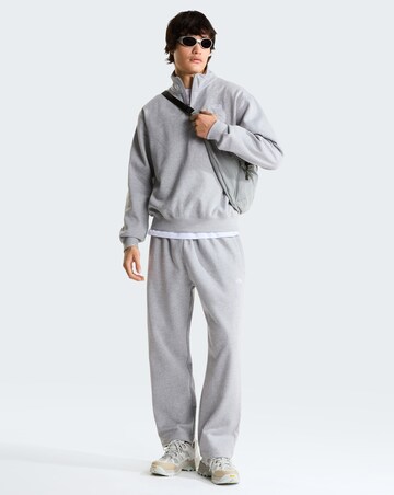 The North Face Essential Simple Dome Relaxed 1/4 Zip