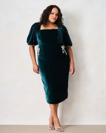 Hope & Ivy The Emberlyn Velvet Bow Dress