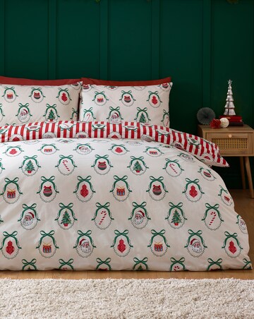 Catherine Lansfield Christmas Vintage Stripe Duvet Cover Set