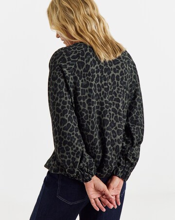 Green Leopard Long Sleeve Textured Bubble Hem V-Neck Top