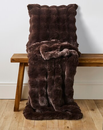 Luxe Bubble Faux Fur Throw