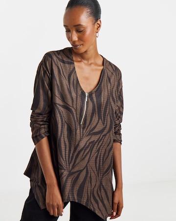 Mocha Printed Zip Front 3/4 Sleeve Hanky Hem Longline Top